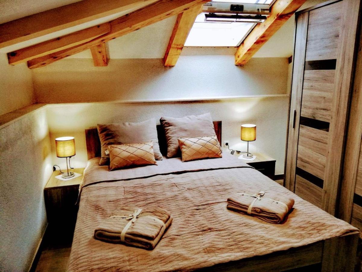 Апартаменты Lux Attic Old Town Rab Раб Экстерьер фото