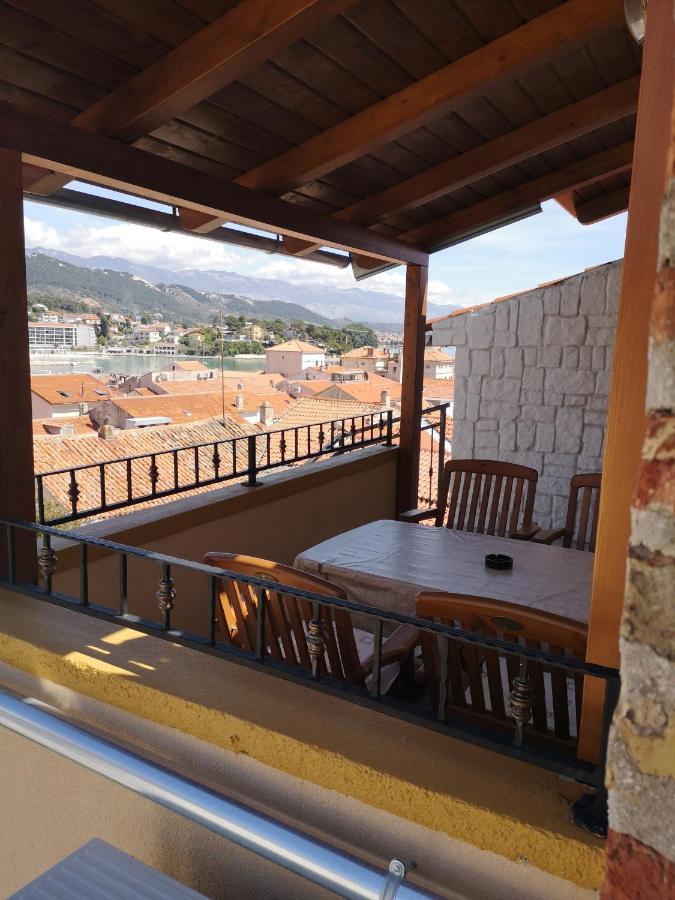 Апартаменты Lux Attic Old Town Rab Раб Экстерьер фото